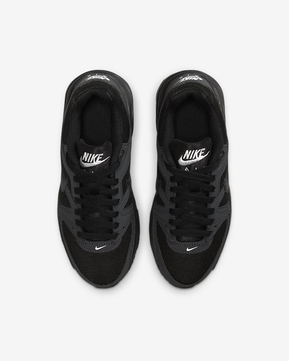 Nike air max command schwarz weiß best sale